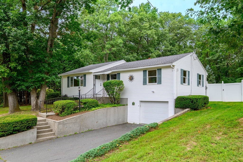 317 Paper Mill Road Westfield, MA 01085 - Photo 1 of 25 Gallery Image 1