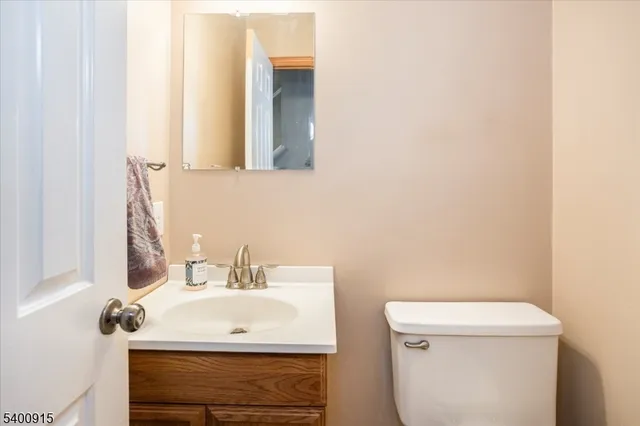 $649,000 | 2 Bernard Court, Lebanon, NJ 08833