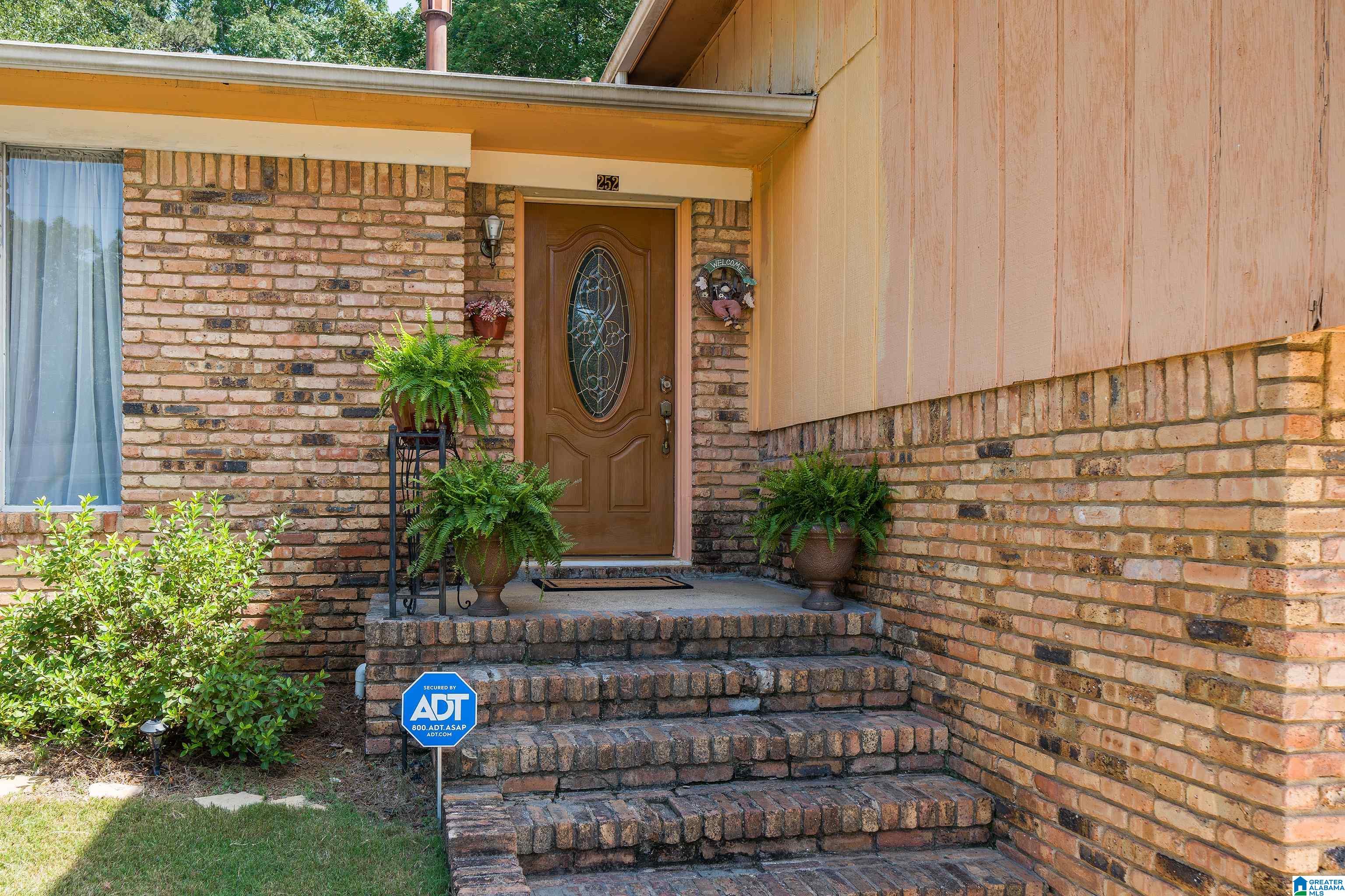 252 Foxglen Road Birmingham, AL 35215 - Photo 4 of 28
