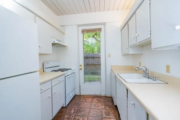 $125,000 | 30 Lakeway Street, Conroe, TX 77304