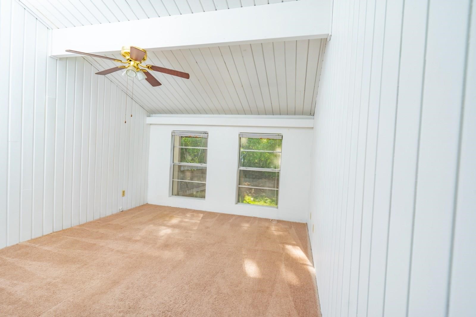 30 Lakeway Street Conroe, TX 77304 - Photo 8 of 10