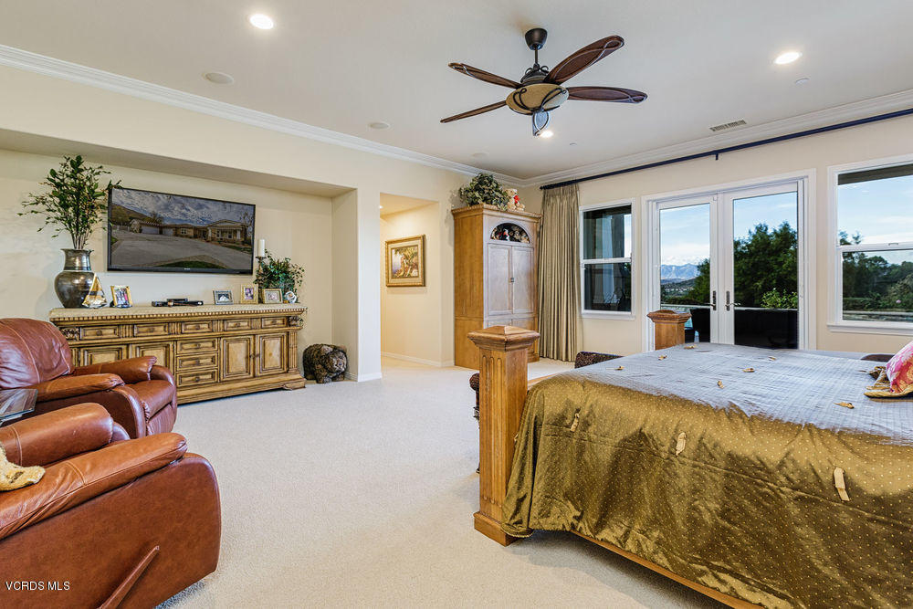 4994 Read Road Thousand Oaks, CA 93021 - Photo 11 of 46 20_master_bedroom_