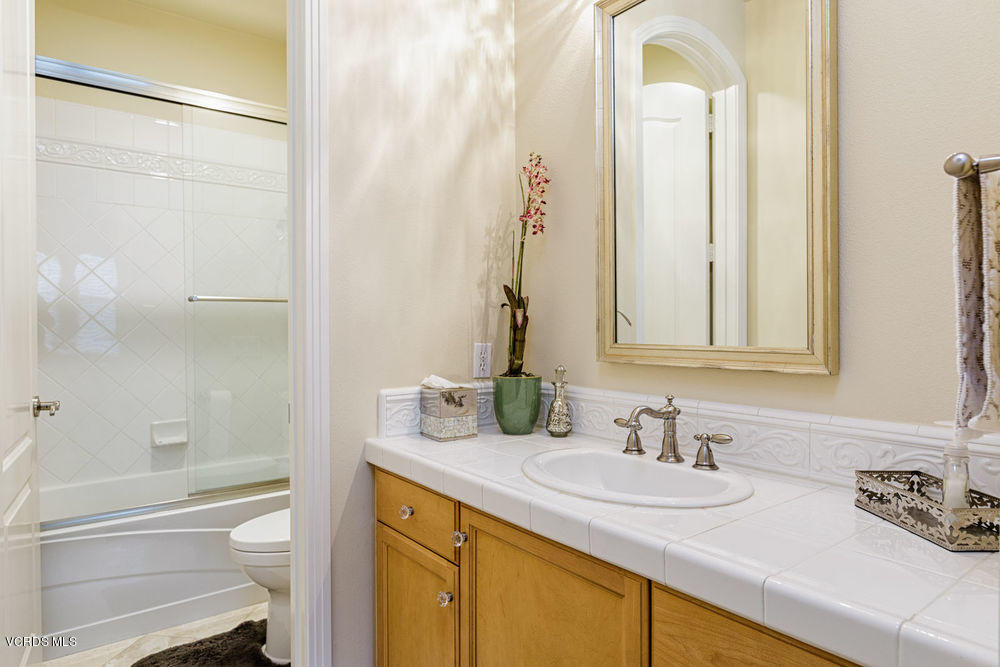 4994 Read Road Thousand Oaks, CA 93021 - Photo 30 of 46 29_bathroom_3