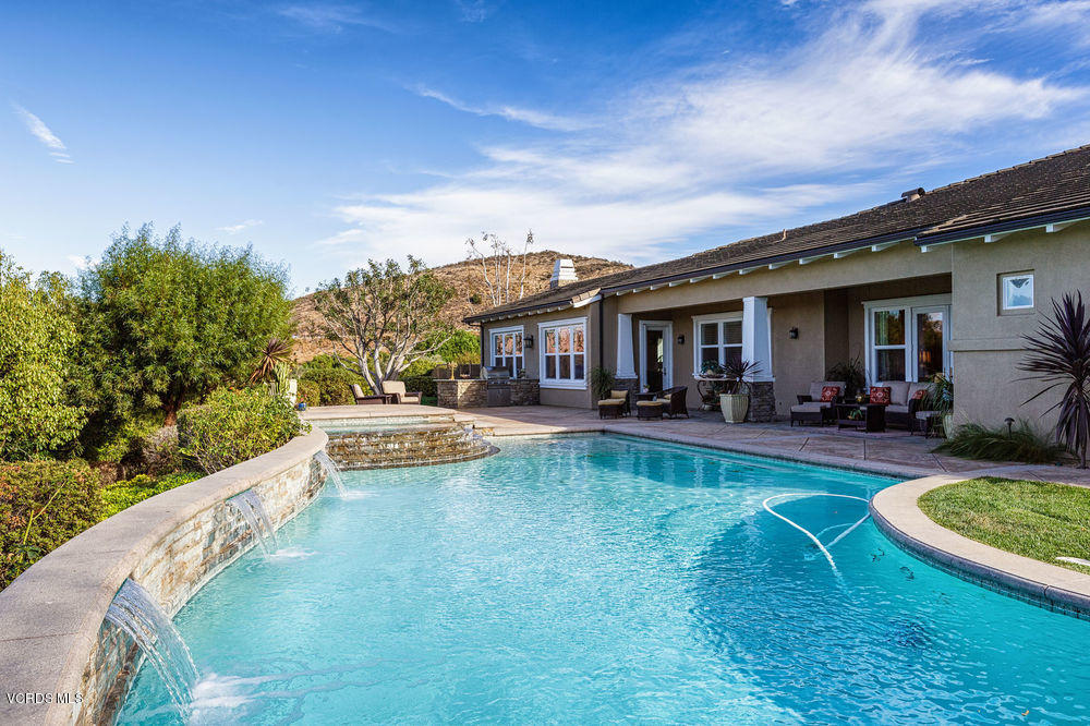 4994 Read Road Thousand Oaks, CA 93021 - Photo 33 of 46 32_back_of_home