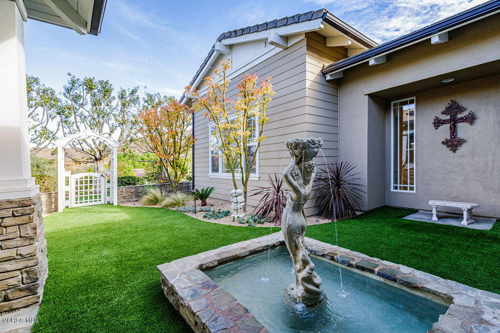 4994 Read Road Thousand Oaks, CA 93021 - Photo 44 of 46 44_courtyard