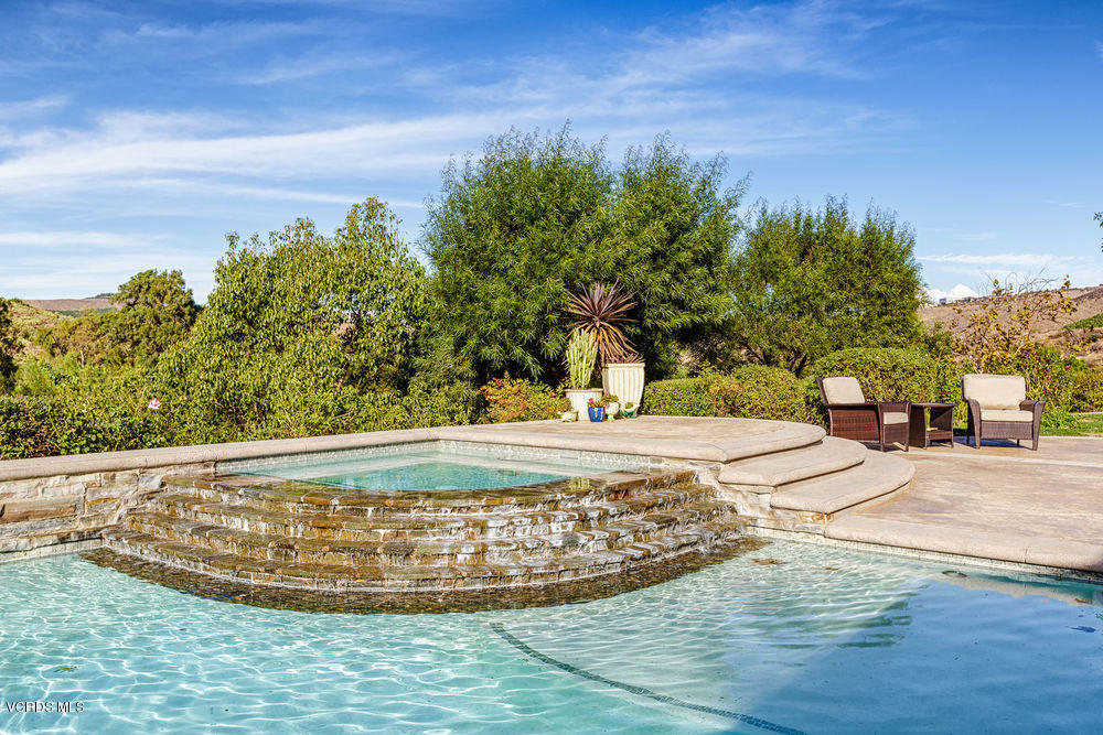 4994 Read Road Thousand Oaks, CA 93021 - Photo 7 of 46 36_pool_