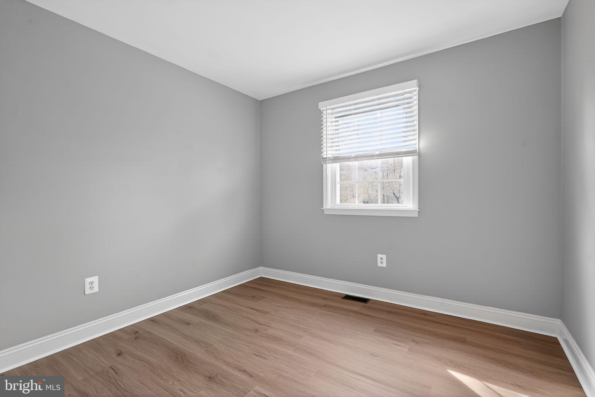 73 Greenvale Road Cherry Hill, NJ 08034 - Photo 11 of 23