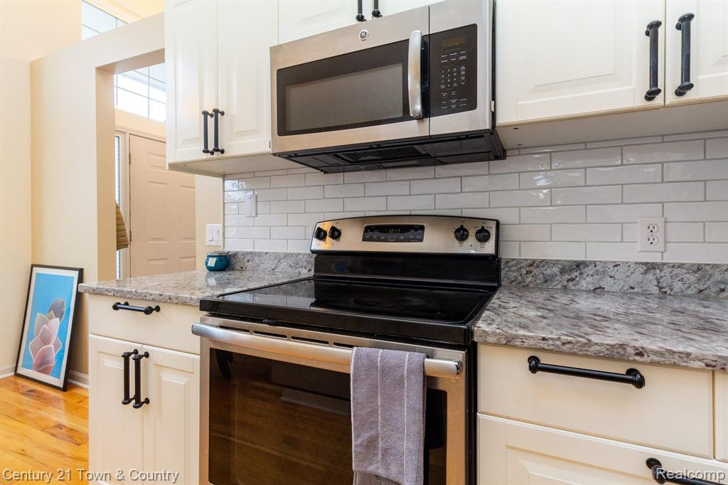 3137 Silverbrook Drive Rochester, MI 48306 - Photo 17 of 55 Gallery Image 17