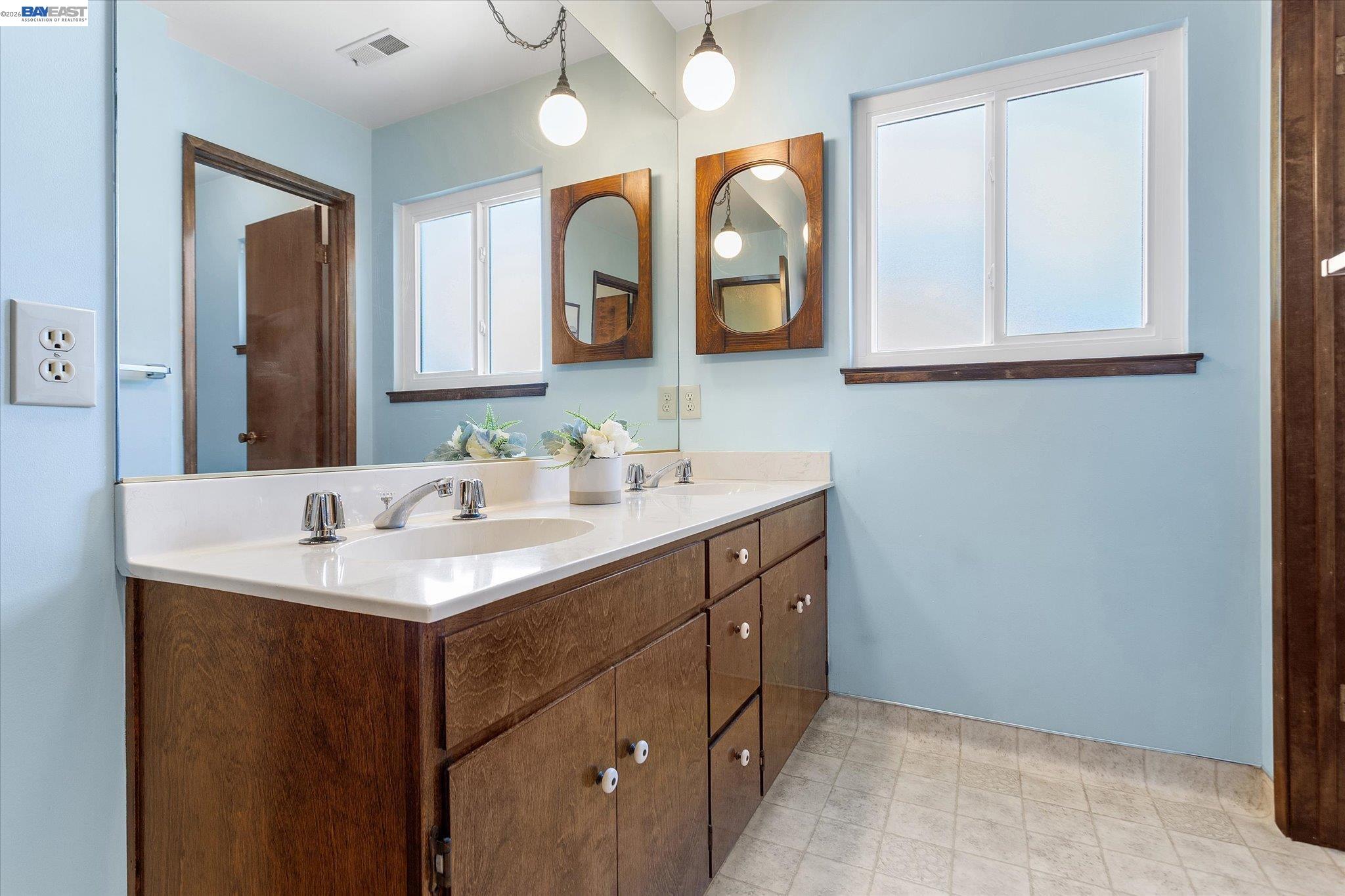 156 Mecartney Road Alameda, CA 94502 - Photo 42 of 67
