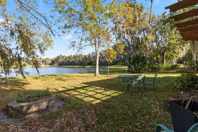 a view of a lake with houses