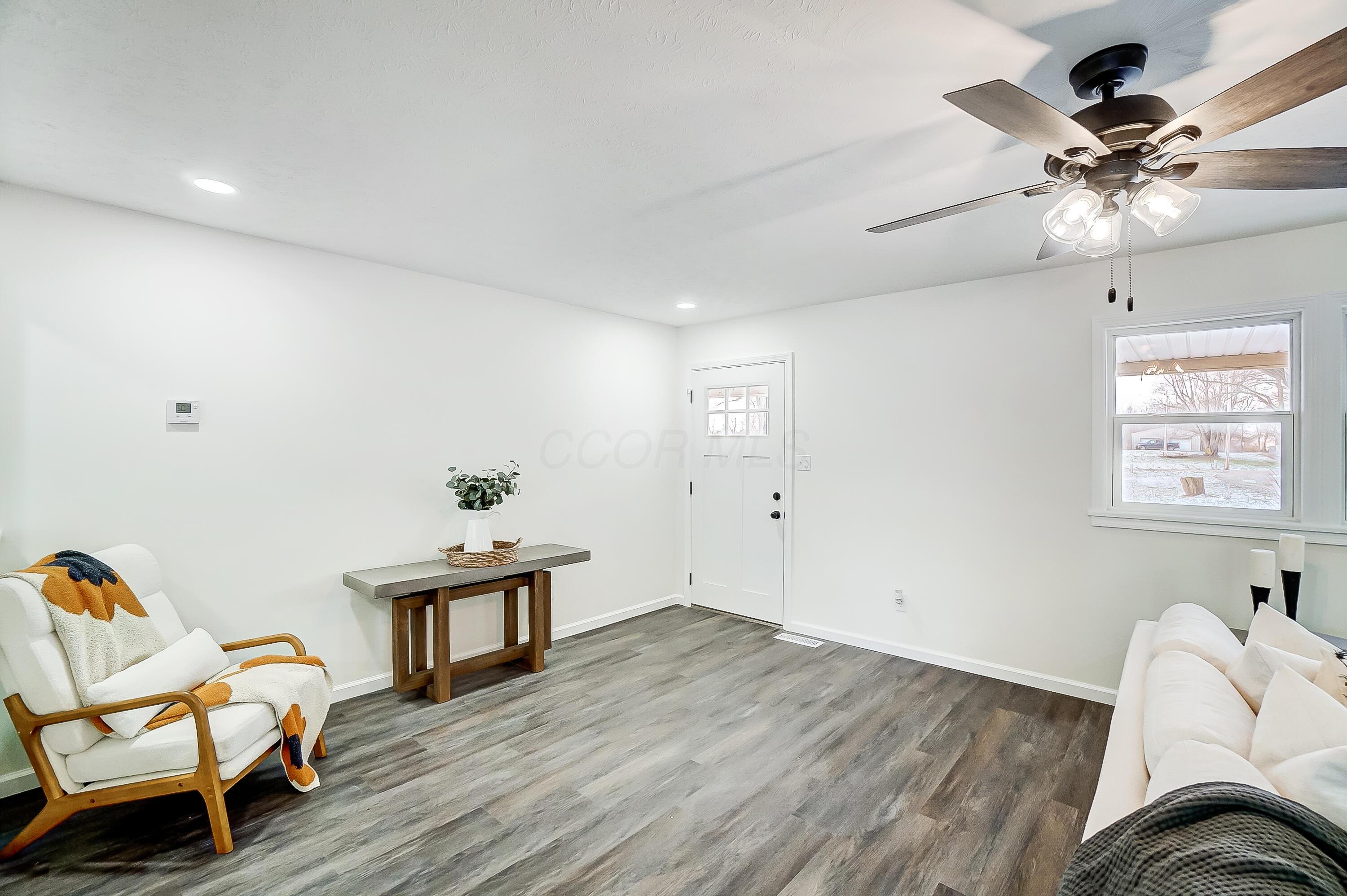 1400 Morton Road South Salem, OH 45681 - Photo 3 of 24 004
