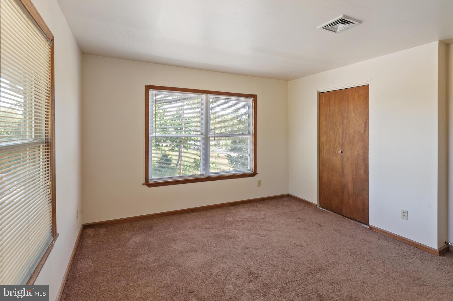 2 Magnolia Road Pemberton, NJ 08068 - Photo 10 of 15