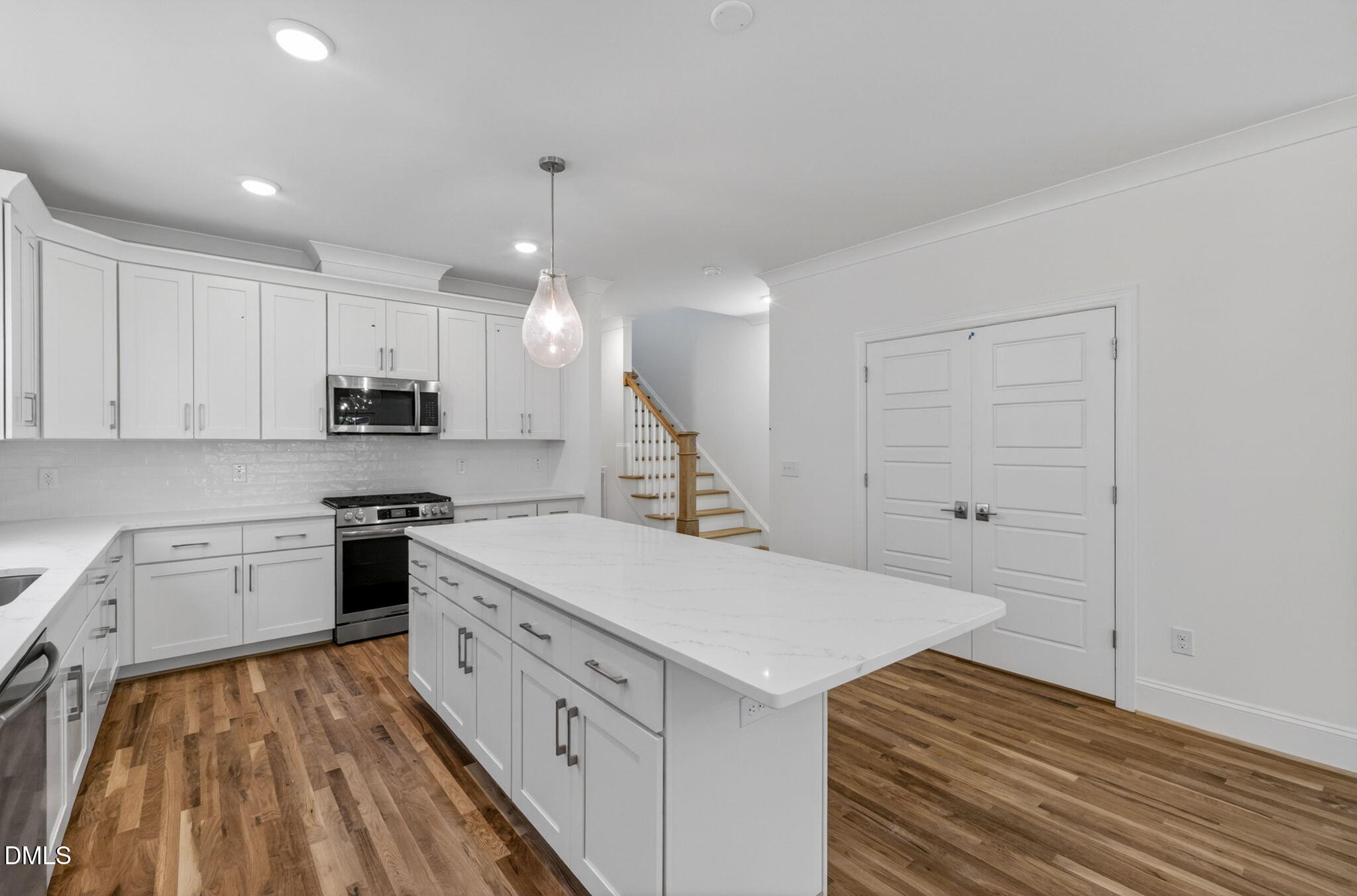 516 Heather Drive Raleigh, NC 27606 - Photo 12 of 38