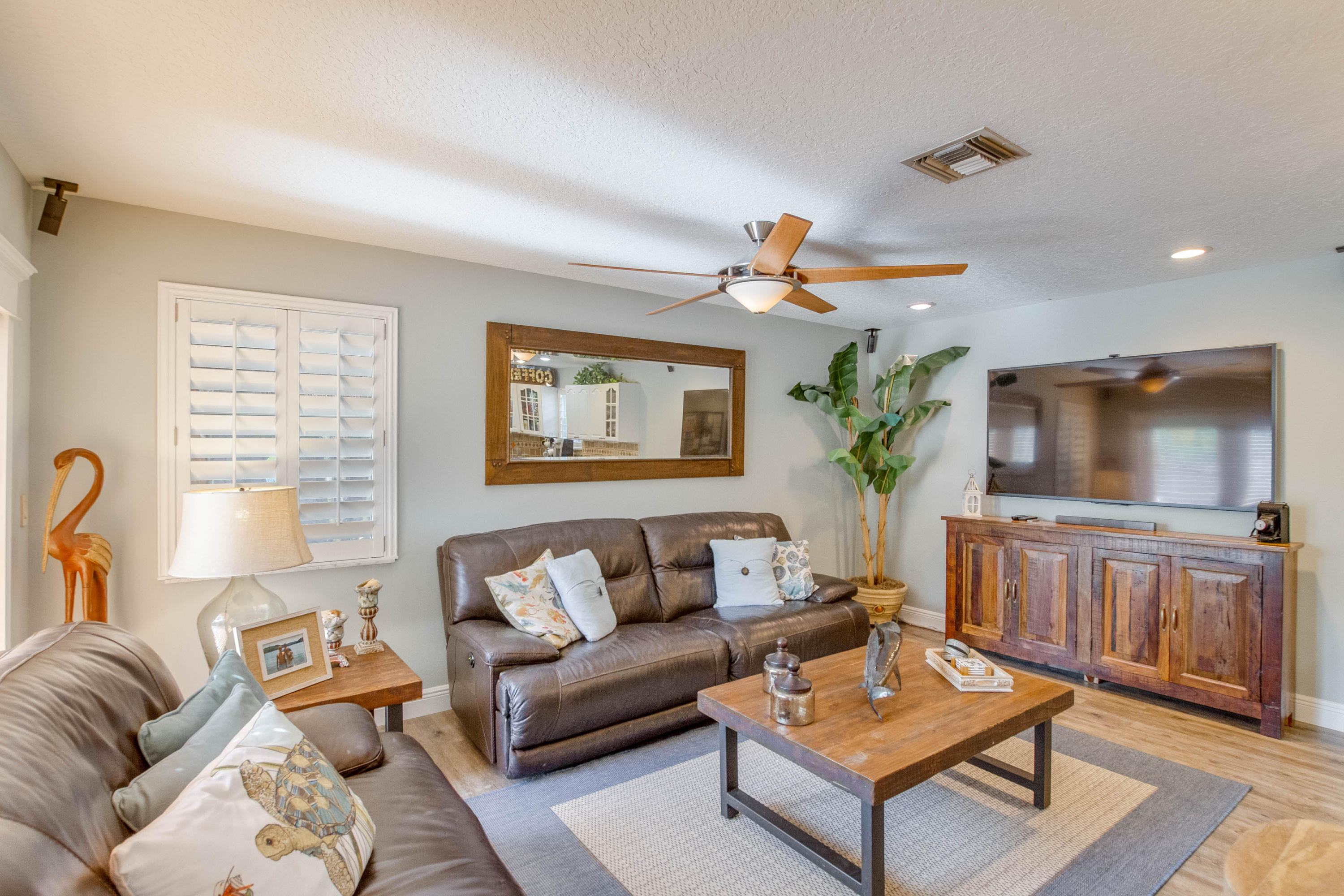 320 Seneca Lane Boca Raton, FL 33487 - Photo 16 of 51 IMG_4917hdr