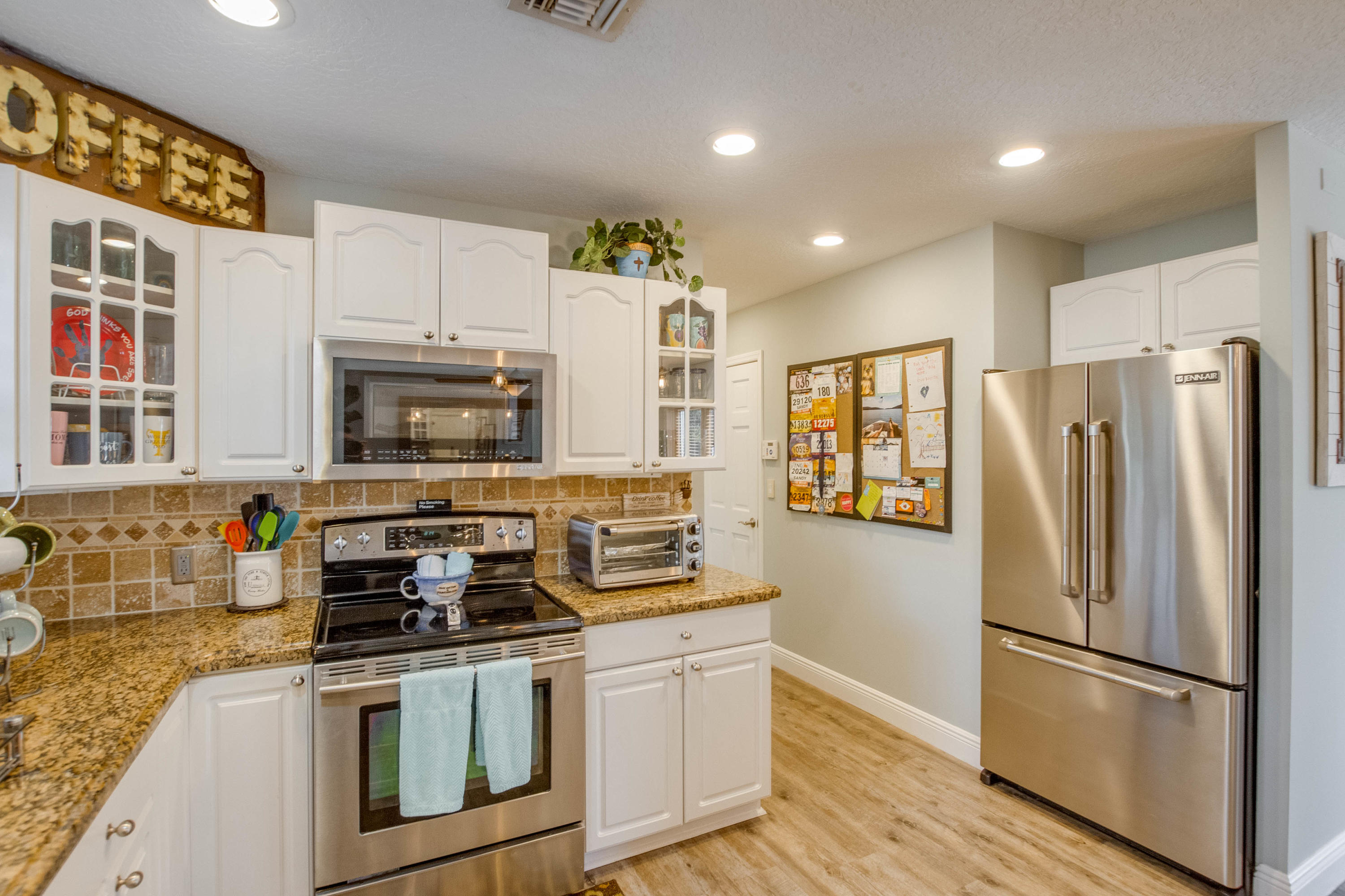 320 Seneca Lane Boca Raton, FL 33487 - Photo 18 of 51 IMG_4923hdr