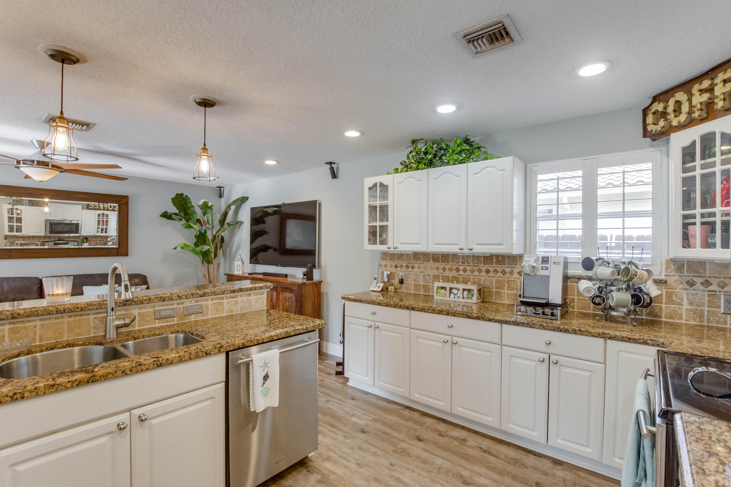 320 Seneca Lane Boca Raton, FL 33487 - Photo 20 of 51 IMG_4929hdr