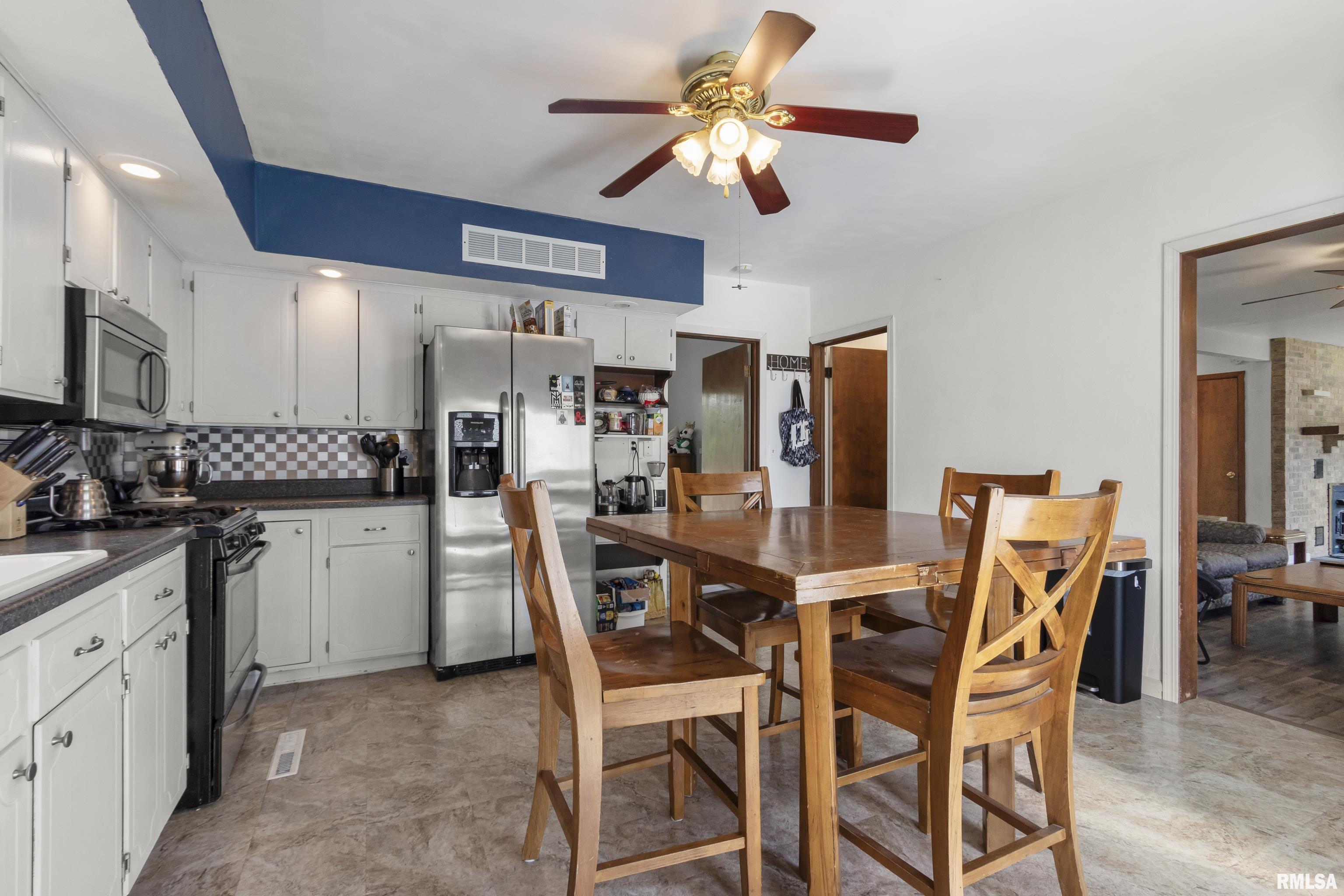 100 Brief Street Washington, IL 61571 - Photo 10 of 29 Gallery Image 10