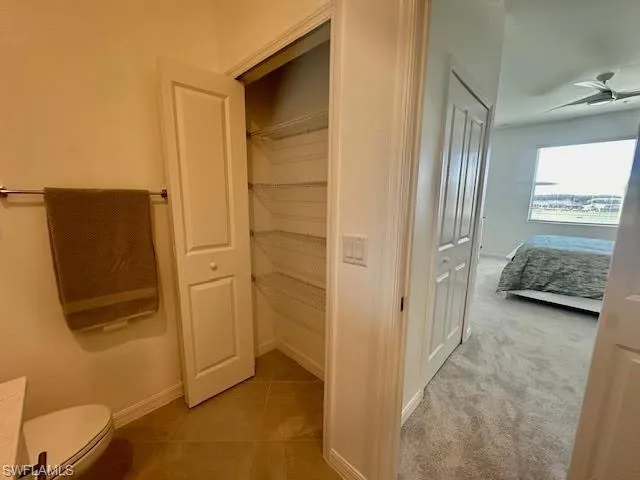 a view of livingroom with furniture