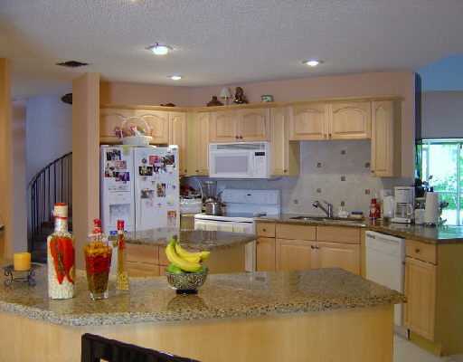 23463 Water Circle, Unit 3B Boca Raton, FL 33486 - Photo 5 of 12 Additional Photo