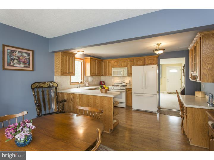 79 Hempstead Road Hamilton, NJ 08610 - Photo 8 of 24 Kitchen