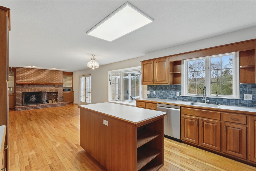 15 Glendale View Drive Hampden, MA 01036 - Photo 11 of 42