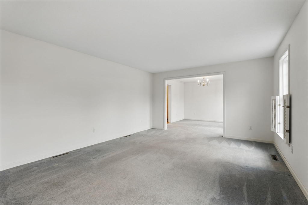 15 Glendale View Drive Hampden, MA 01036 - Photo 6 of 42