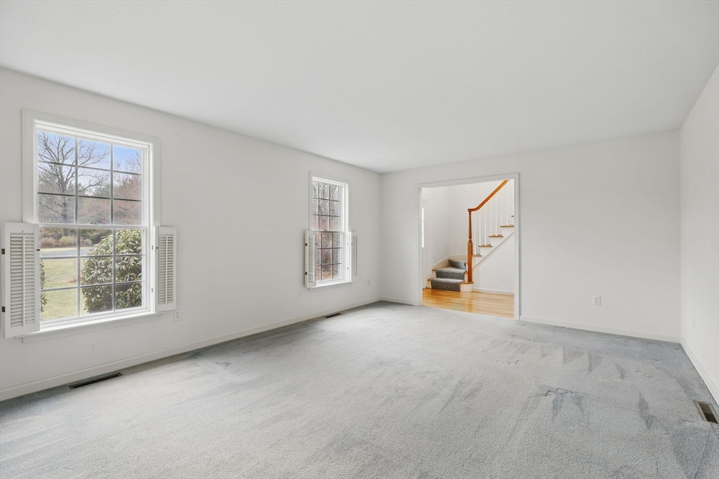 15 Glendale View Drive Hampden, MA 01036 - Photo 8 of 42