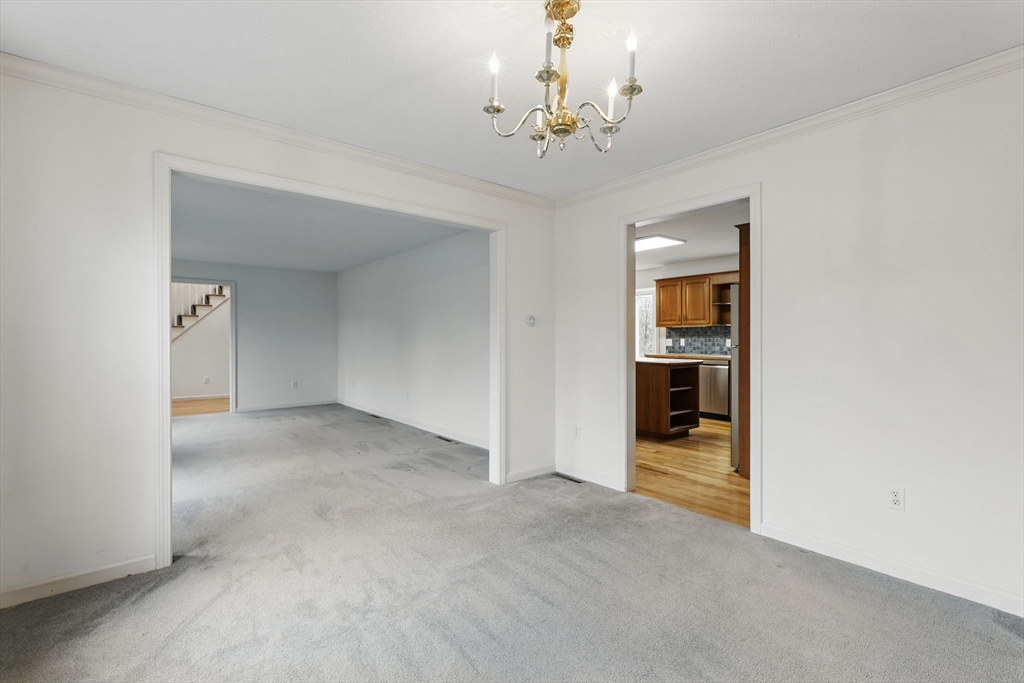 15 Glendale View Drive Hampden, MA 01036 - Photo 9 of 42