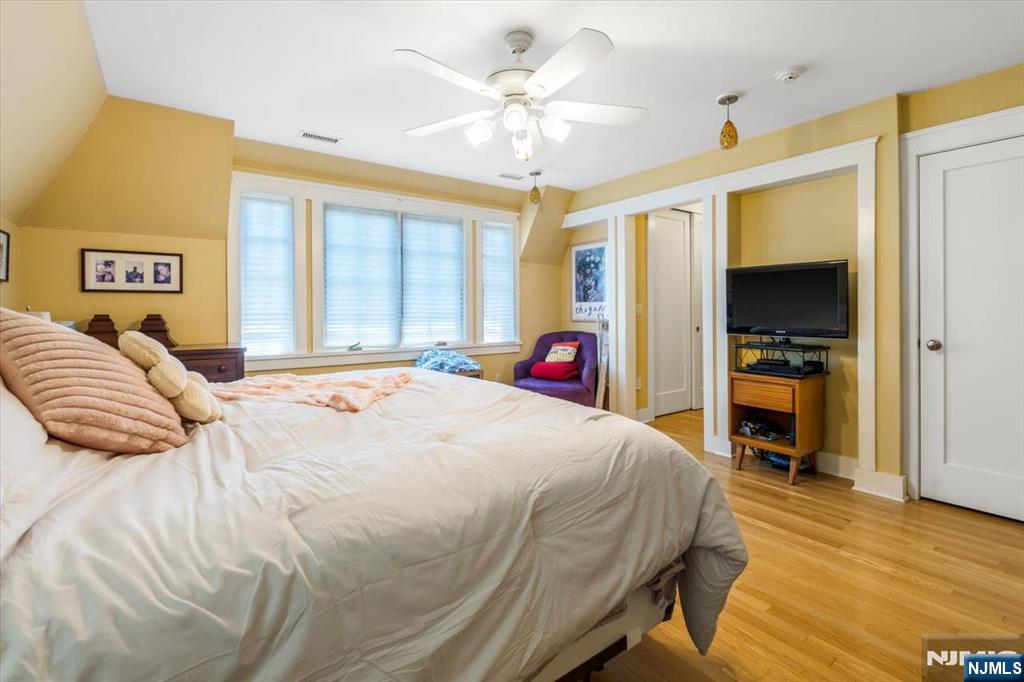 314 Winthrop Road Teaneck, NJ 07666 - Photo 24 of 49
