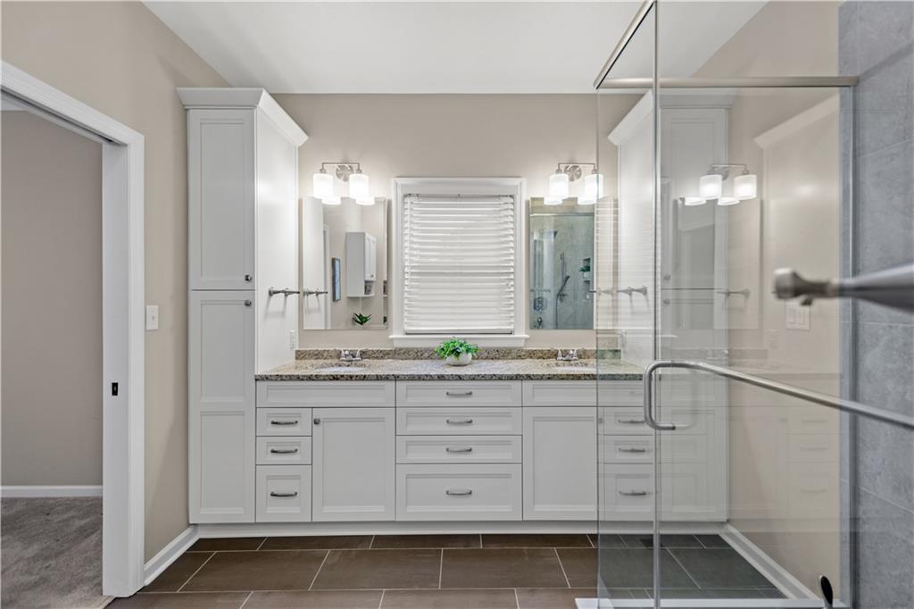 2510 Hilltop Road Presto, PA 15142 - Photo 20 of 36 a bathroom with a granite countertop sink mirror and a