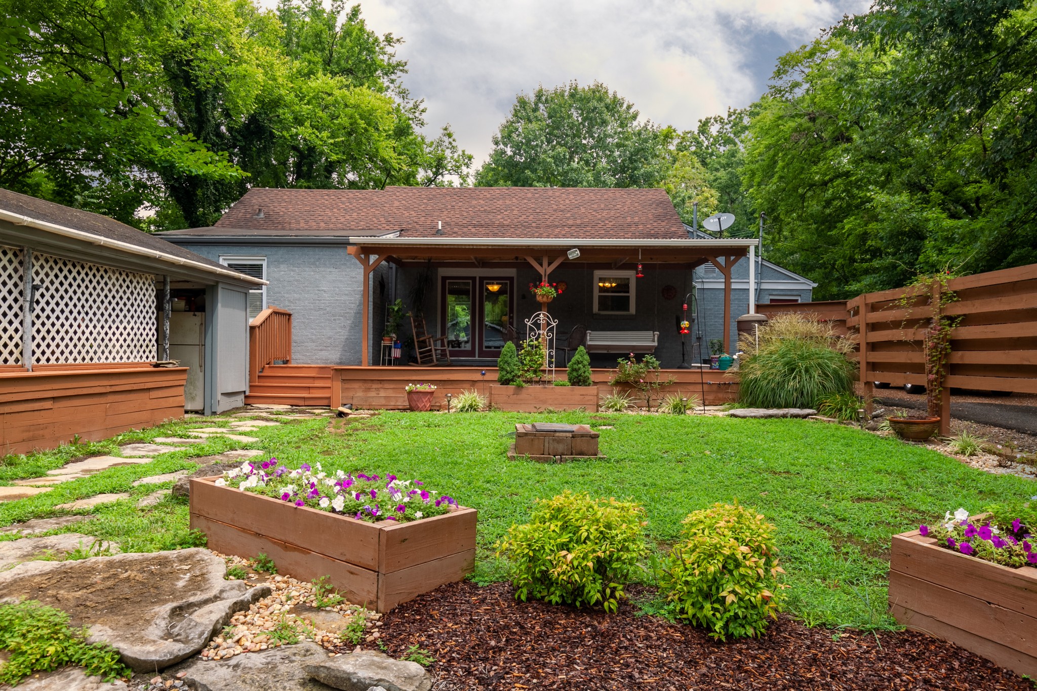 4617 Log Cabin Road Nashville, TN 37216 - Photo 8 of 34 Gallery Image 8
