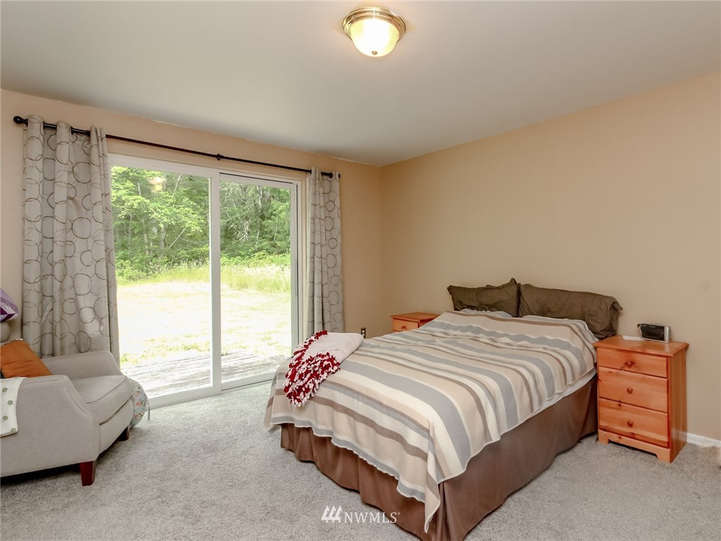 7553 Southeast Fragaria Road Olalla, WA 98359 - Photo 11 of 22 Gallery Image 11