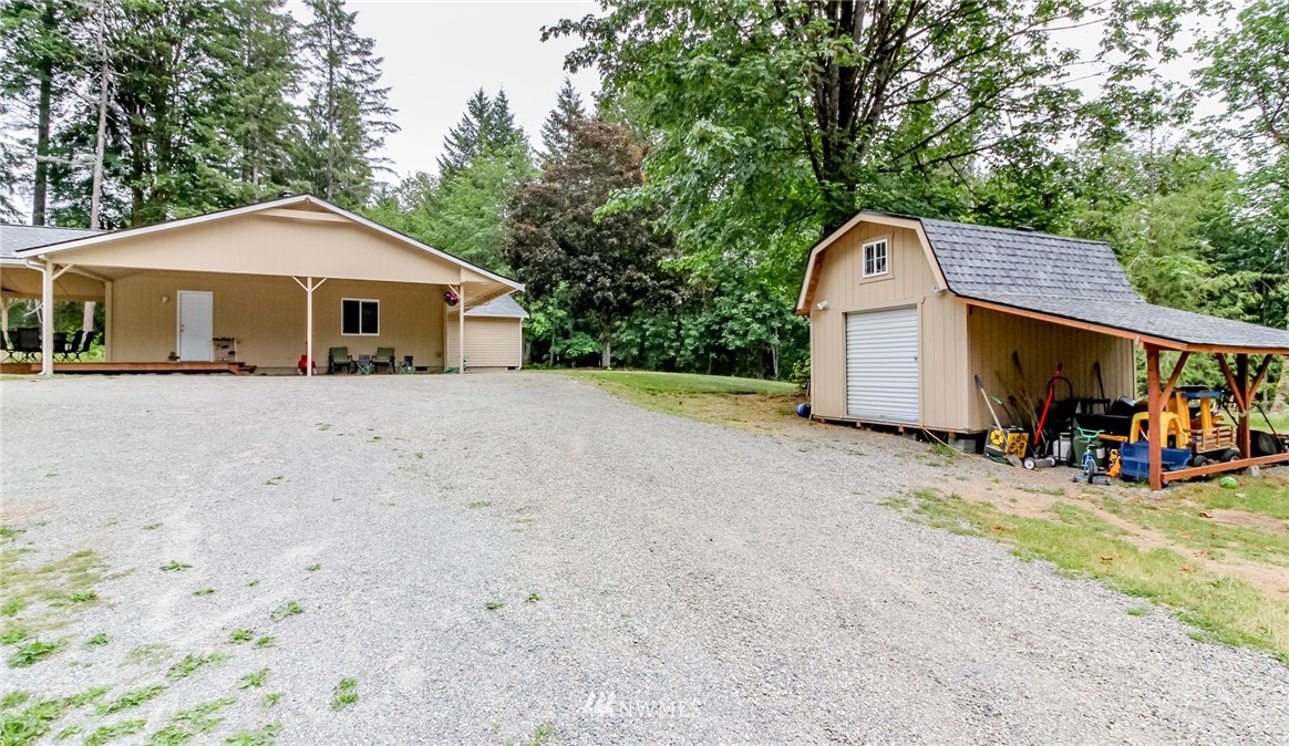 7553 Southeast Fragaria Road Olalla, WA 98359 - Photo 3 of 22 Gallery Image 3