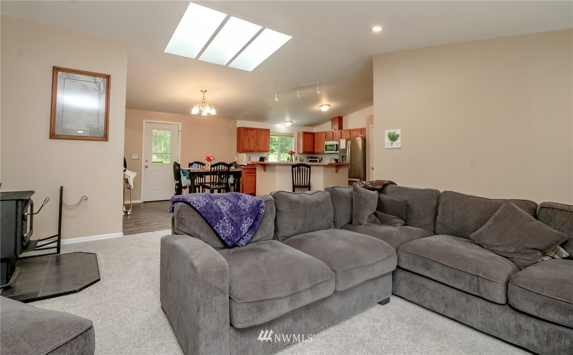 7553 Southeast Fragaria Road Olalla, WA 98359 - Photo 6 of 22 Gallery Image 6