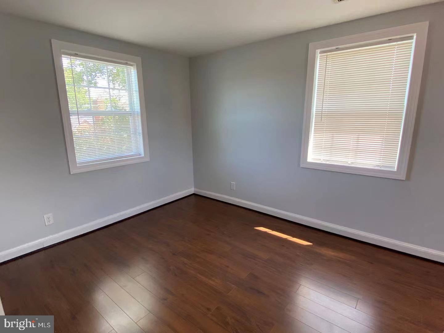 715 Charing Cross Road Baltimore, MD 21229 - Photo 14 of 17