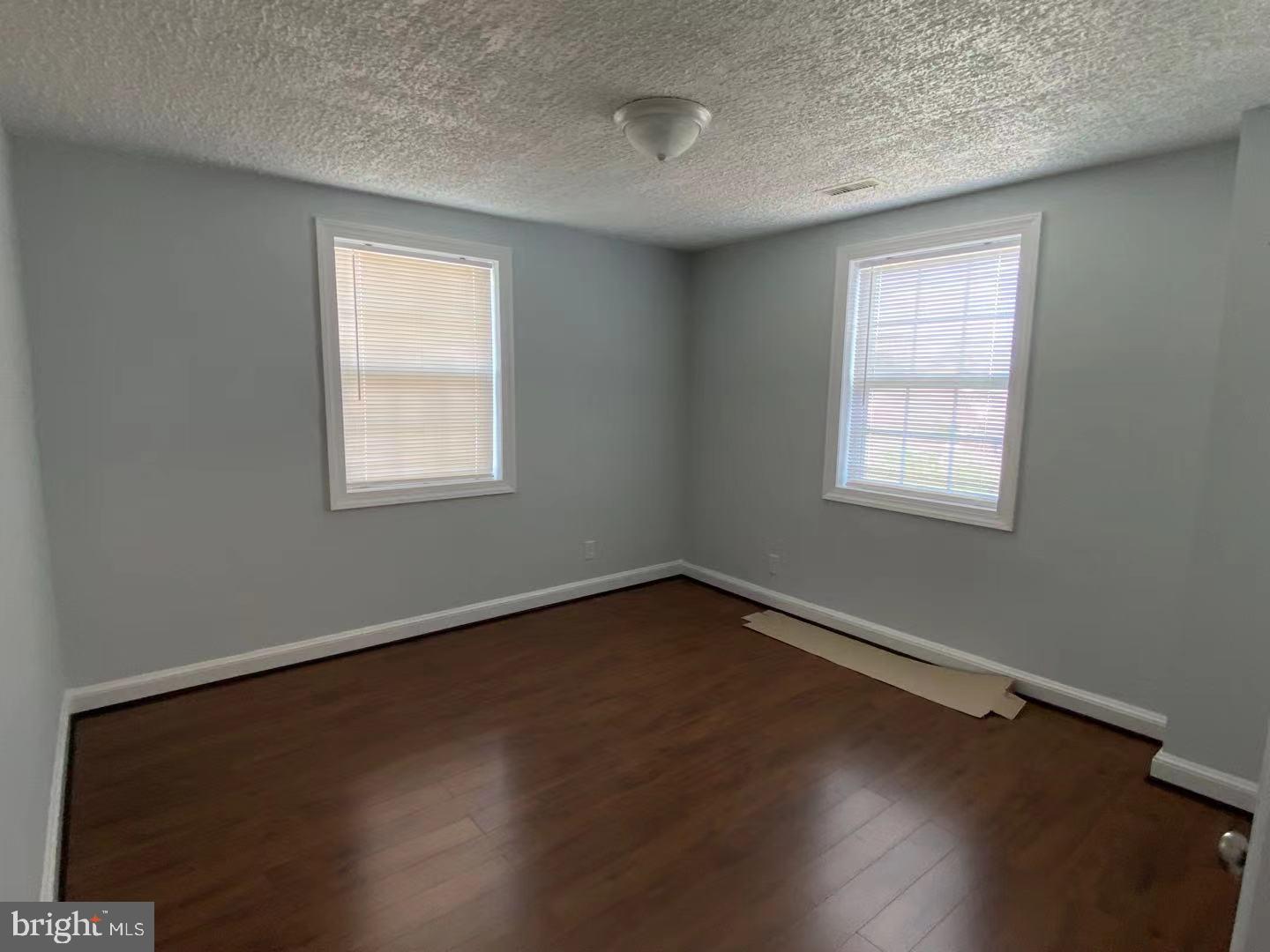 715 Charing Cross Road Baltimore, MD 21229 - Photo 15 of 17