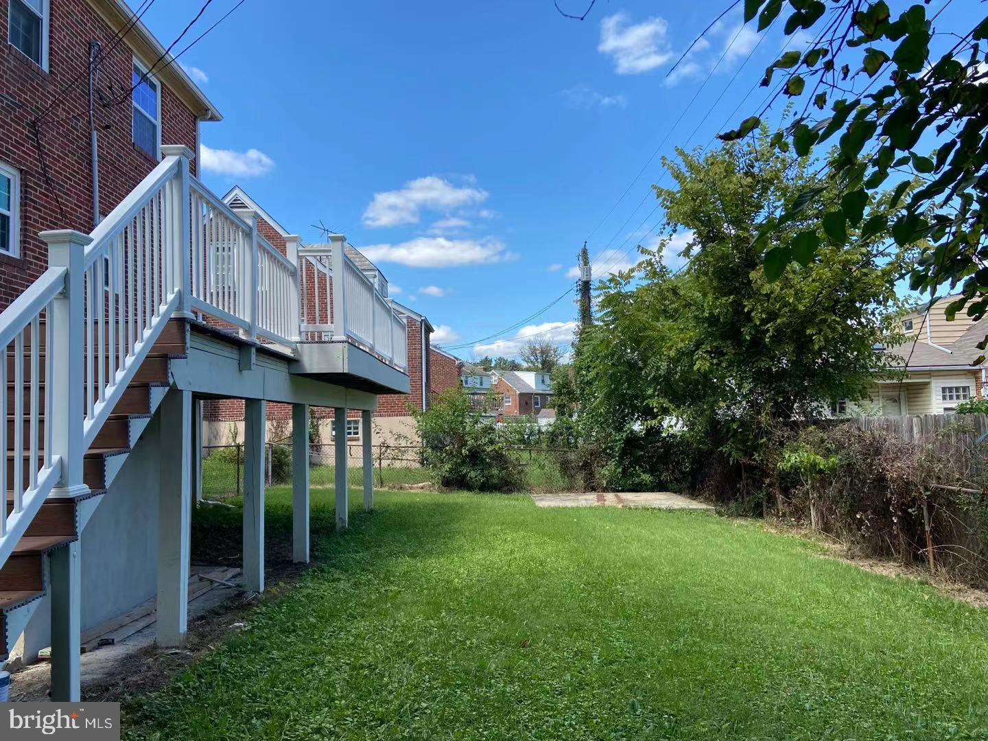 715 Charing Cross Road Baltimore, MD 21229 - Photo 3 of 17