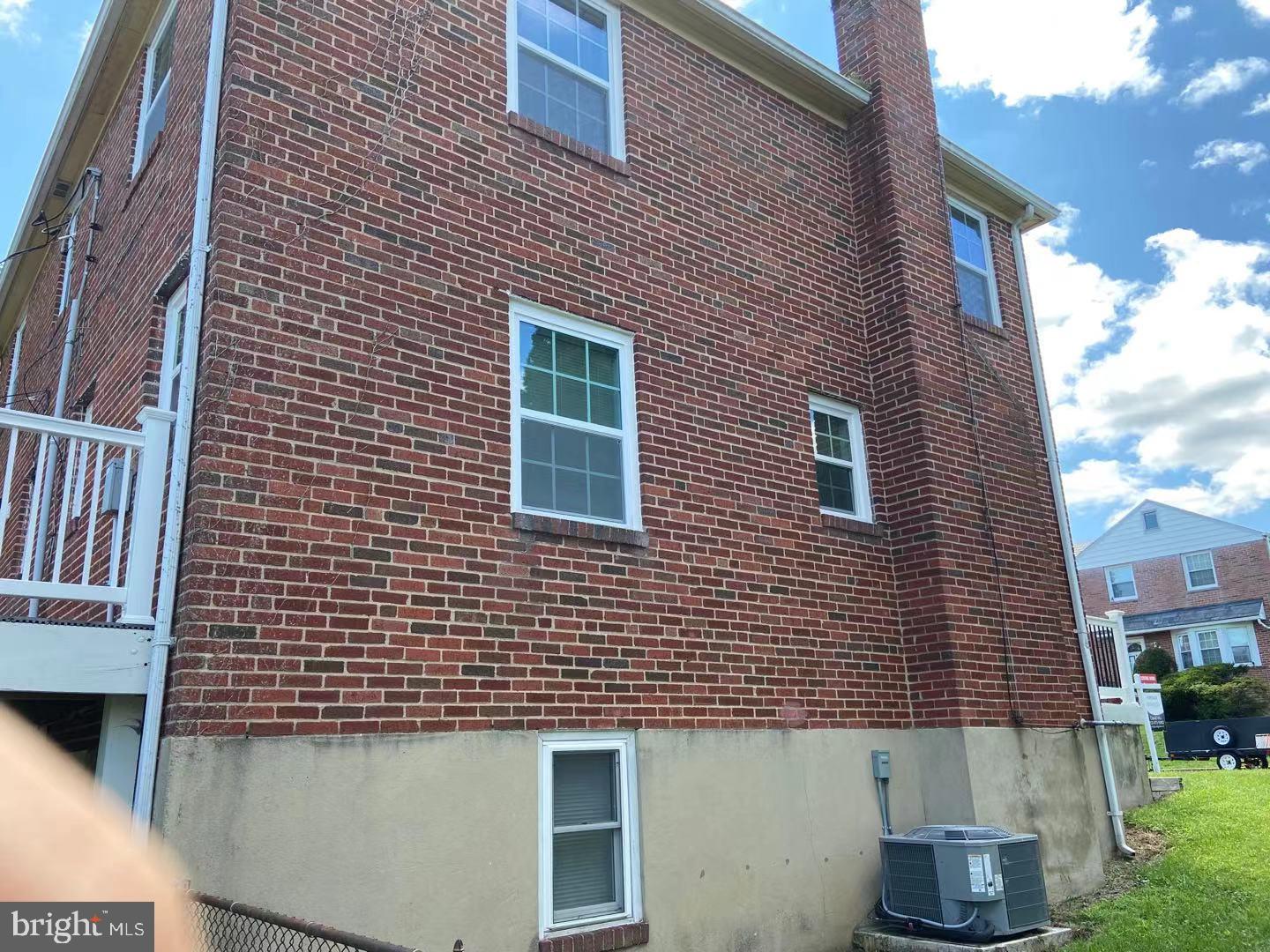 715 Charing Cross Road Baltimore, MD 21229 - Photo 5 of 17