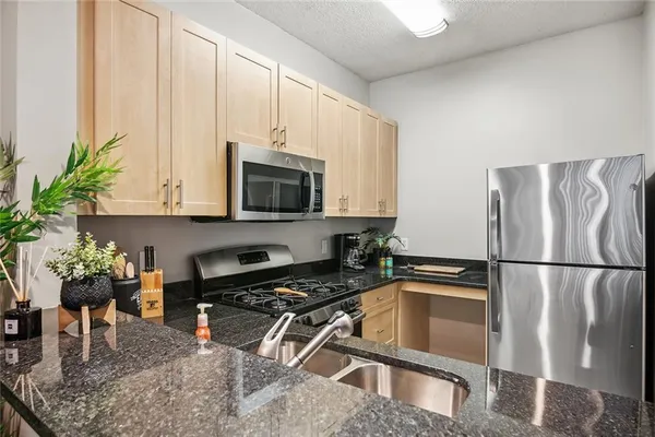 $2,319 | 2103 Asbury Square, Unit 2138, Atlanta, GA 30346