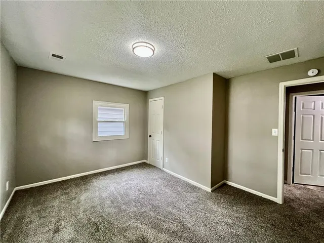 $139,000 | 8416 Greenwood Road, Raytown, MO 64138