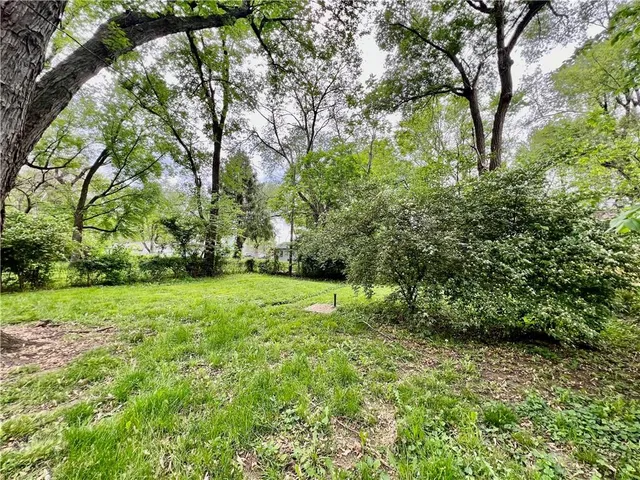 $139,000 | 8416 Greenwood Road, Raytown, MO 64138