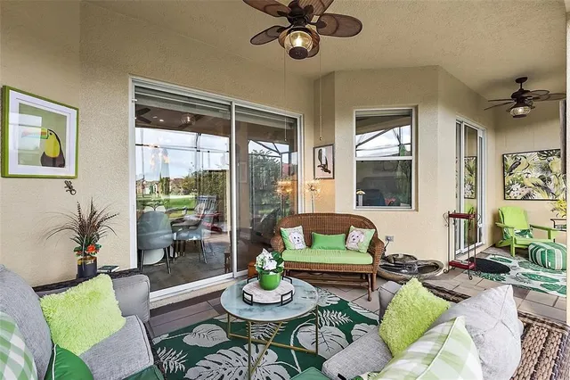 $364,900 | 10199 Mainsail Drive, Oxford, FL 34484