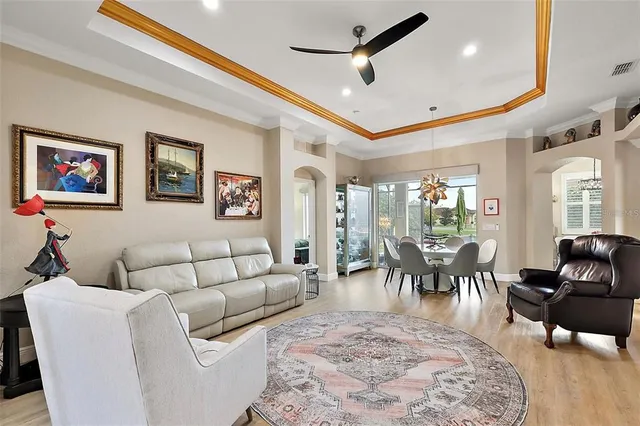 $364,900 | 10199 Mainsail Drive, Oxford, FL 34484