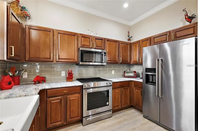 $364,900 | 10199 Mainsail Drive, Oxford, FL 34484