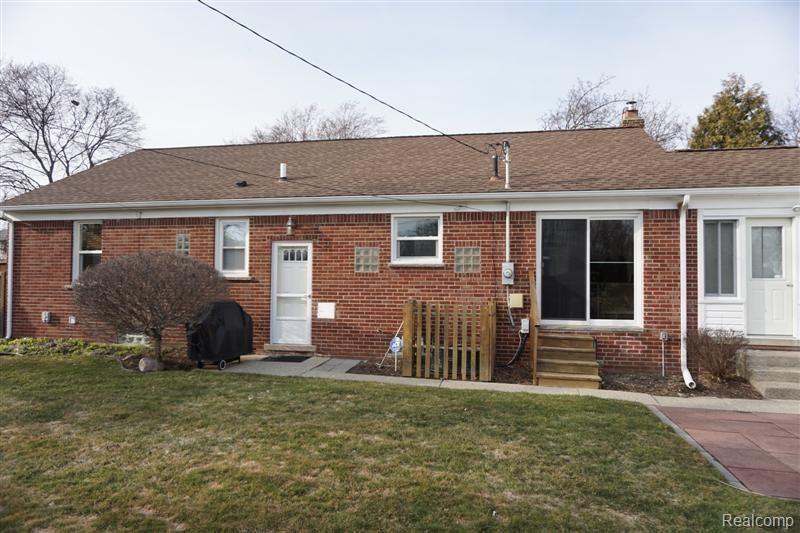 3903 Amherst Road Royal Oak, MI 48073 - Photo 45 of 48 DSC07138.JPG