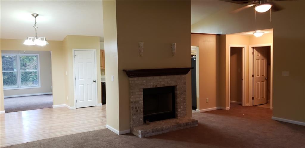8486 Georgetown Road Columbus, IN 47201 - Photo 3 of 33