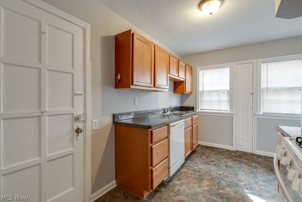 3709 Gridley Road Shaker Heights, OH 44122 - Photo 13 of 21 Gallery Image 13