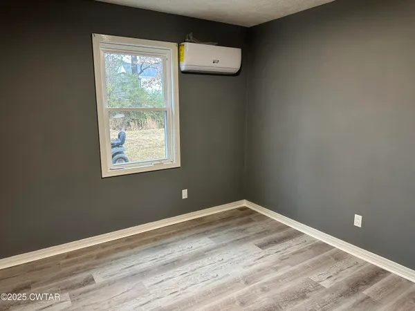 a view of a window in a room