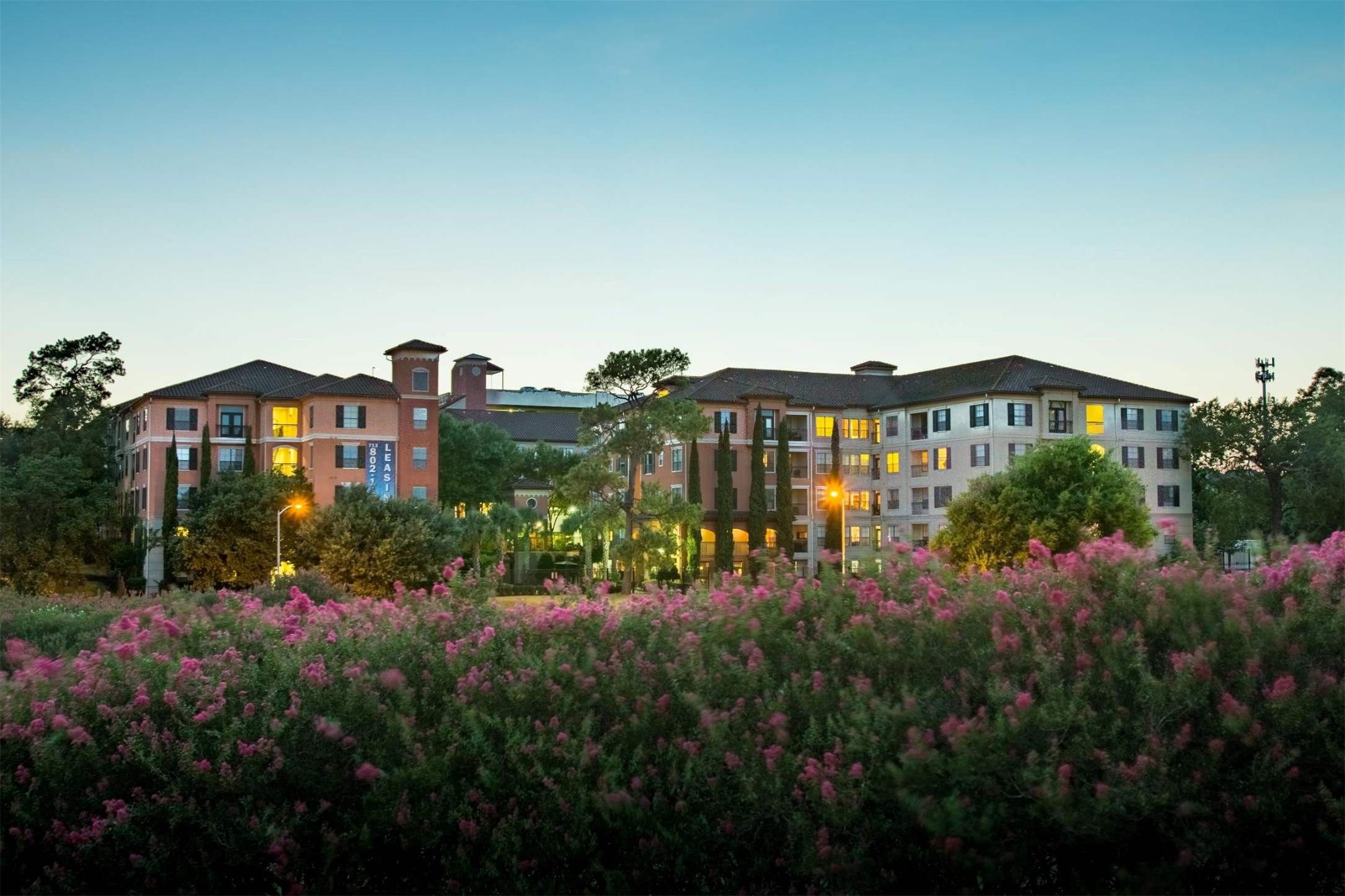 320 Jackson Hill Street, Unit 142 Houston, TX 77007 - Photo 11 of 18 a view of a house with a yard and plants