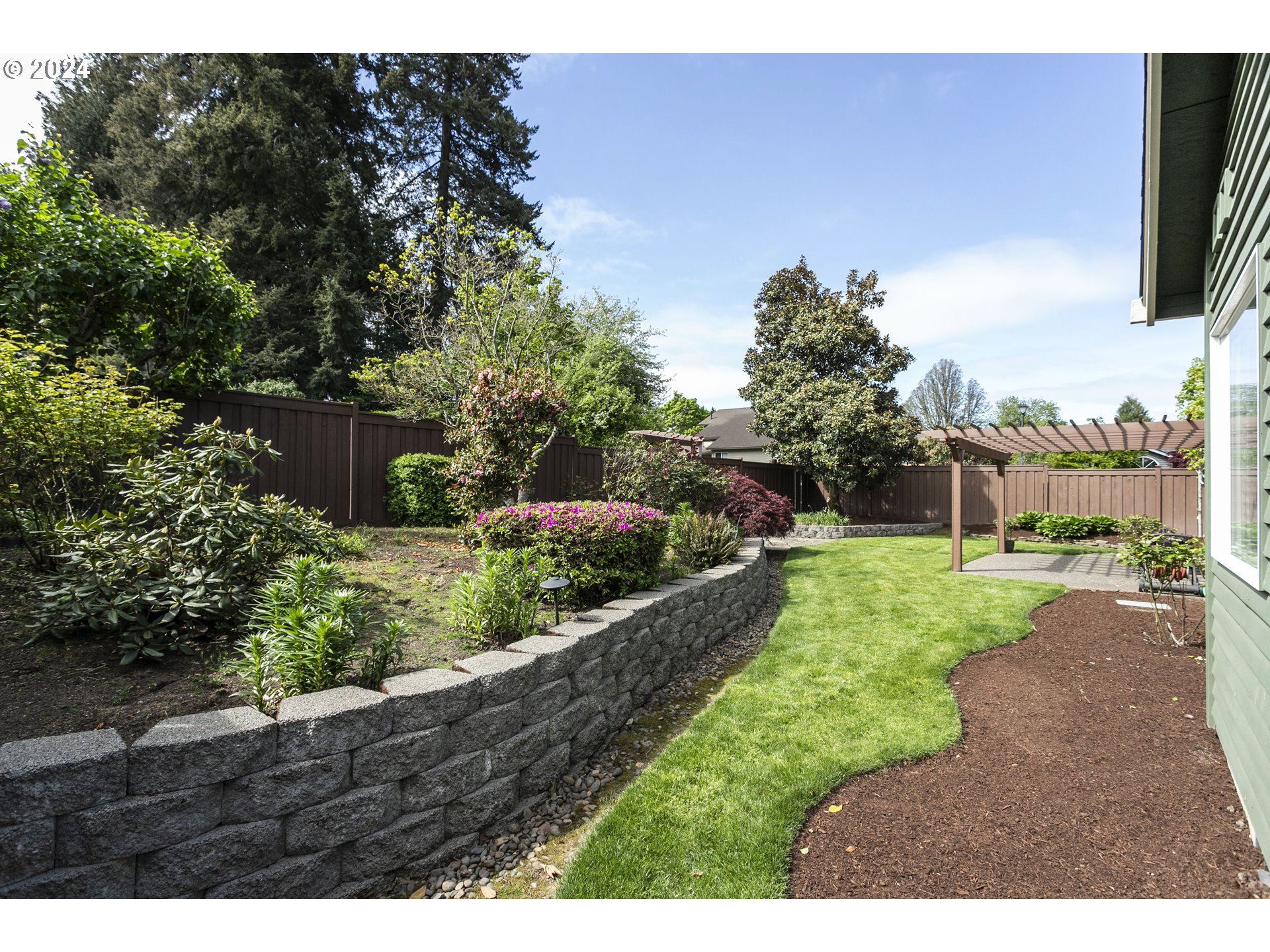 8094 Southwest Viola Street Portland, OR 97224 - Photo 39 of 46 Gallery Image 39